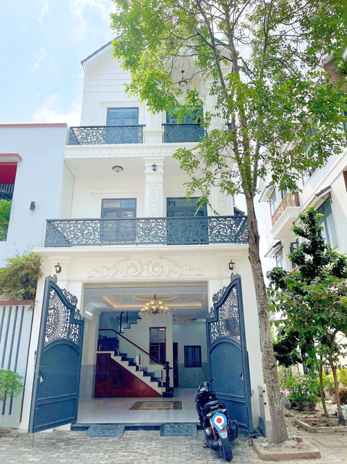 ❇❇❇ BÁN NHÀ BIỆT THỰ PHONG CÁCH CHÂU ÂU 1 TRỆT 2 LẦU ( MỚI 100%), 2 MẶT TIỀN ĐƯỜNG 12m và hẻm hông 4m.